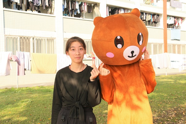 女生第一1.JPG