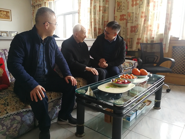 李鸿恩.jpg
