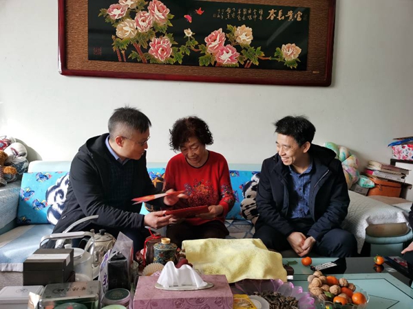 侯玉丽.jpg