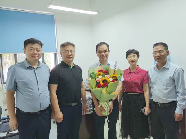 6ab001fceec243b8bb8604886598dc87.jpg 于修烛.jpg