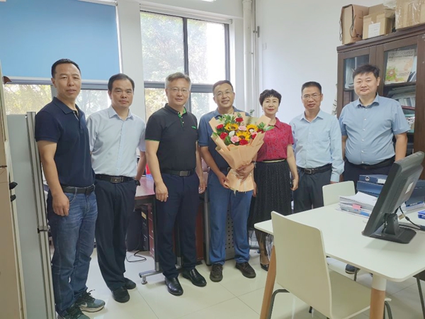9dfdf265c3e946dda00acc411b5341b2.jpg 栾广忠.jpg